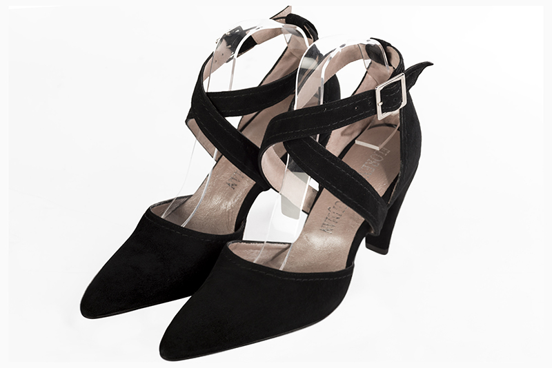 Matt black women's open side shoes, with crossed straps. Tapered toe. High slim heel. Front view - Florence KOOIJMAN